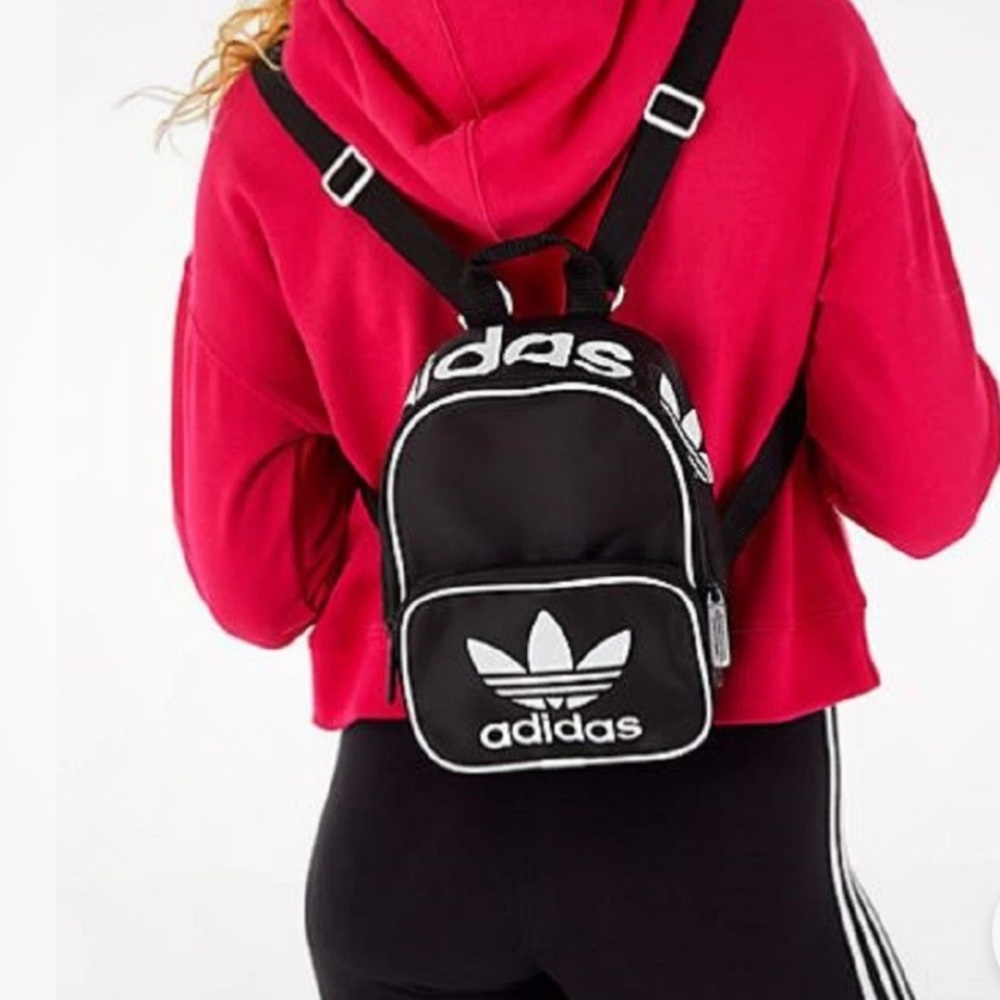 RESERVED 🚨Adidas ORIGINALS SANTIAGO MINI BACKPACK small black white pocket - Picture 3 of 16